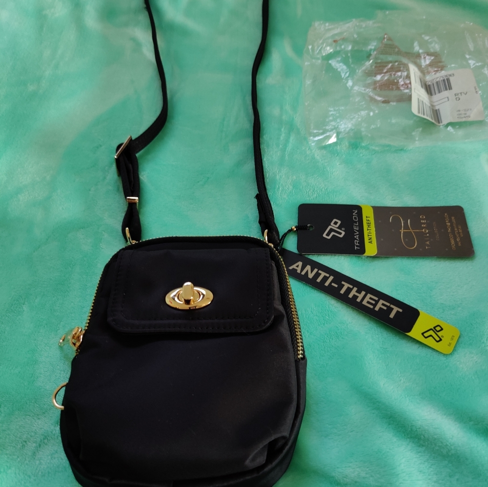 Reposting great small crossbody bag
